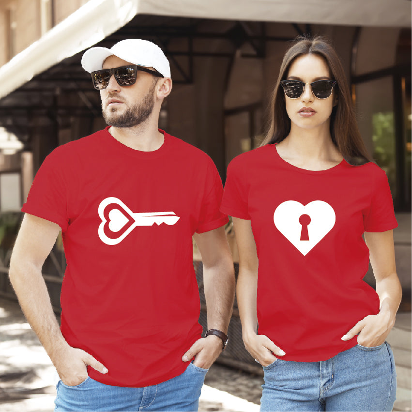 Camiseta estampada tipo T-shirt de pareja Llave corazon