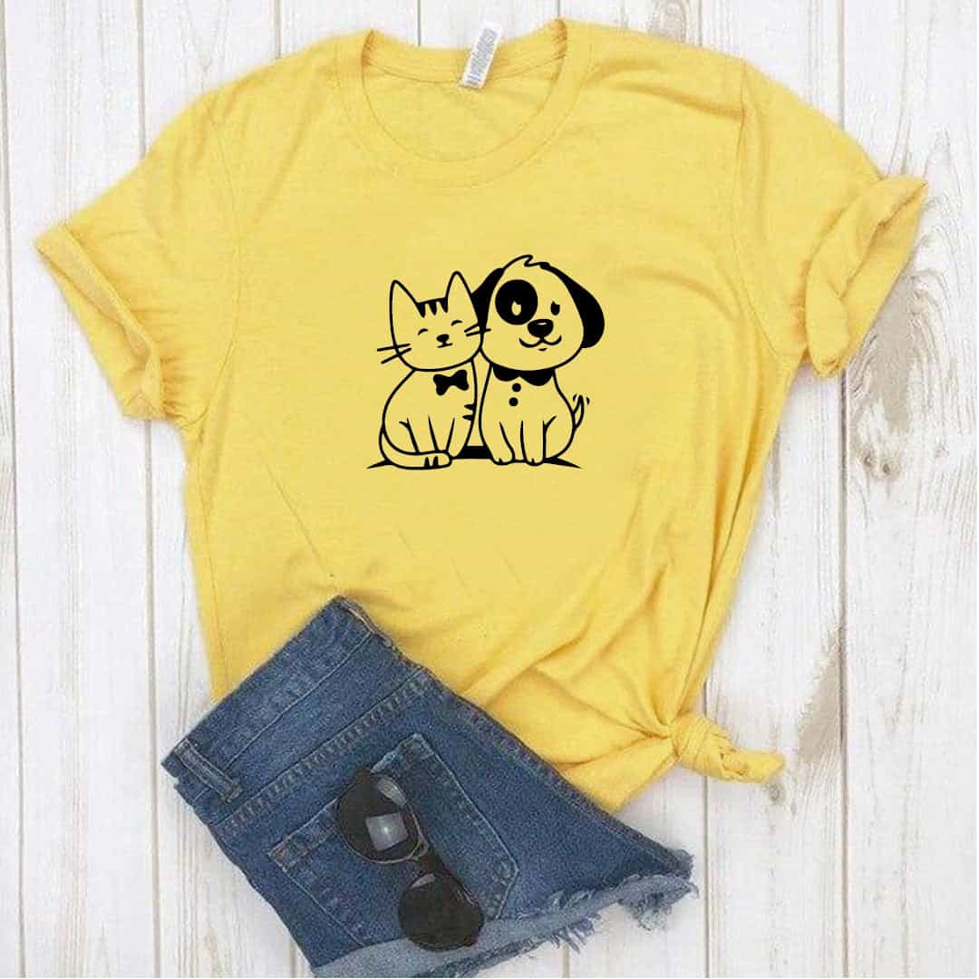 Camisa estampada  tipo T-shirt GATO PERRO AMIGOS