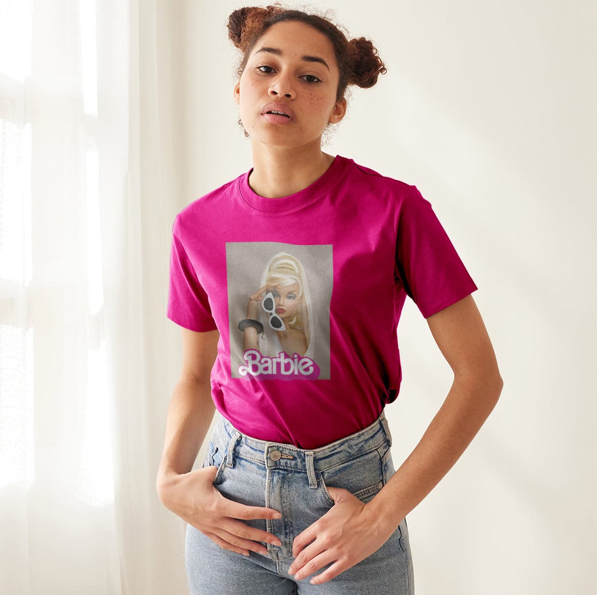 Camisetas Barbie diva con lentes: Moda Retro en Algodón 100% Estampado — foto 1