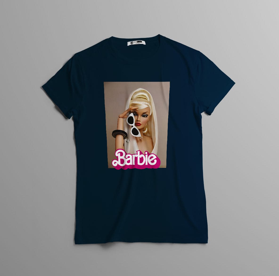 Camisetas Barbie diva con lentes: Moda Retro en Algodón 100% Estampado — foto 4