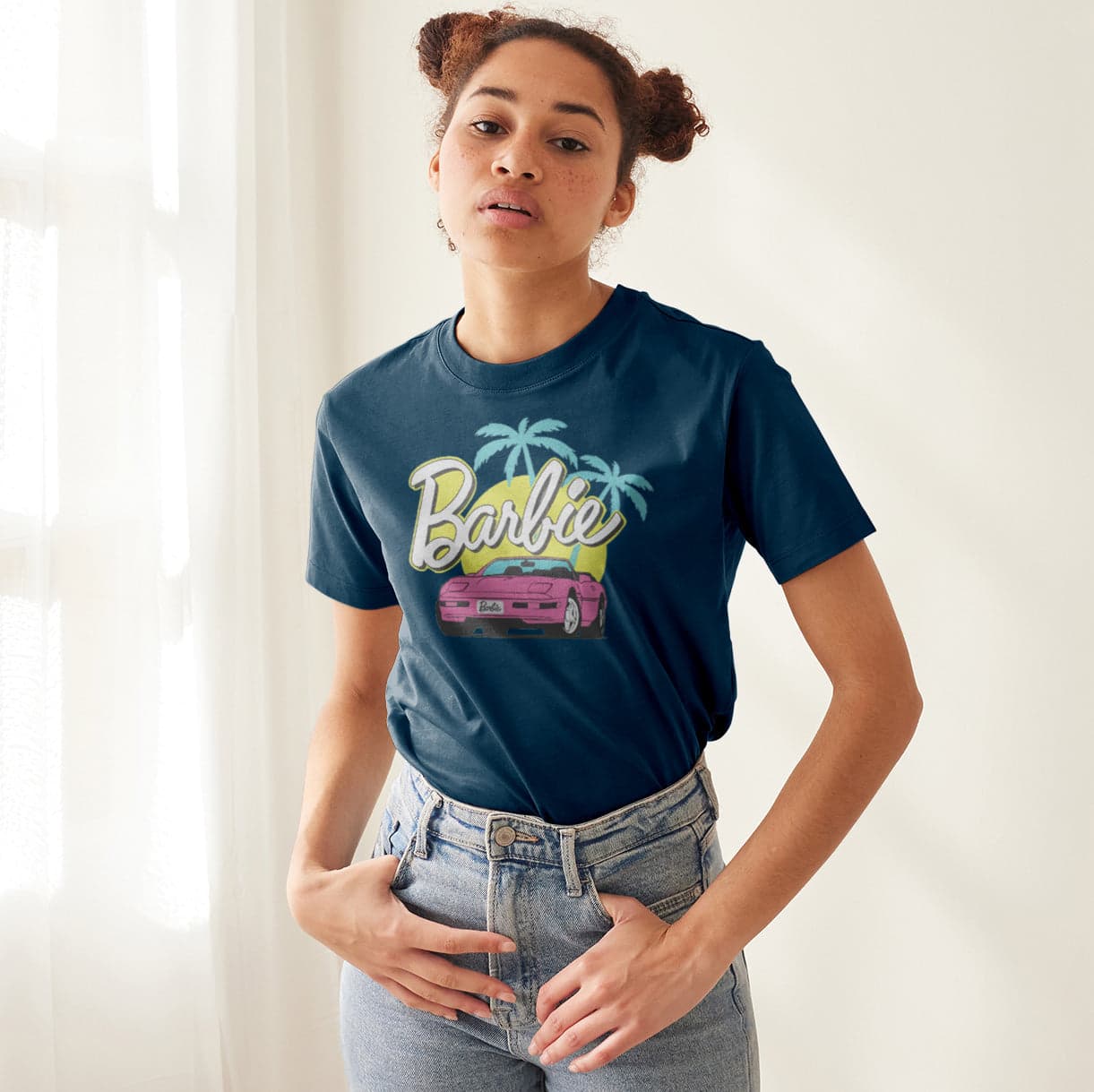 Camisetas Barbie carro barbie: Moda Retro en Algodón 100% Estampado — foto 1
