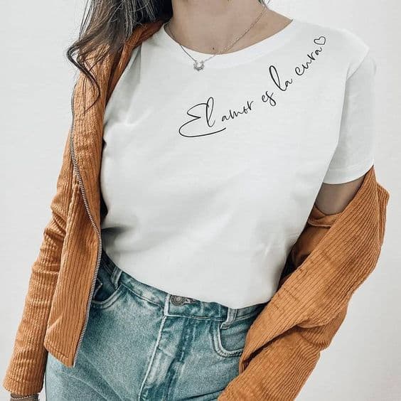 Camiseta 'Amor Sanador' - Encuentra la Curación en el Amor en Algodón Inspirador — foto 1