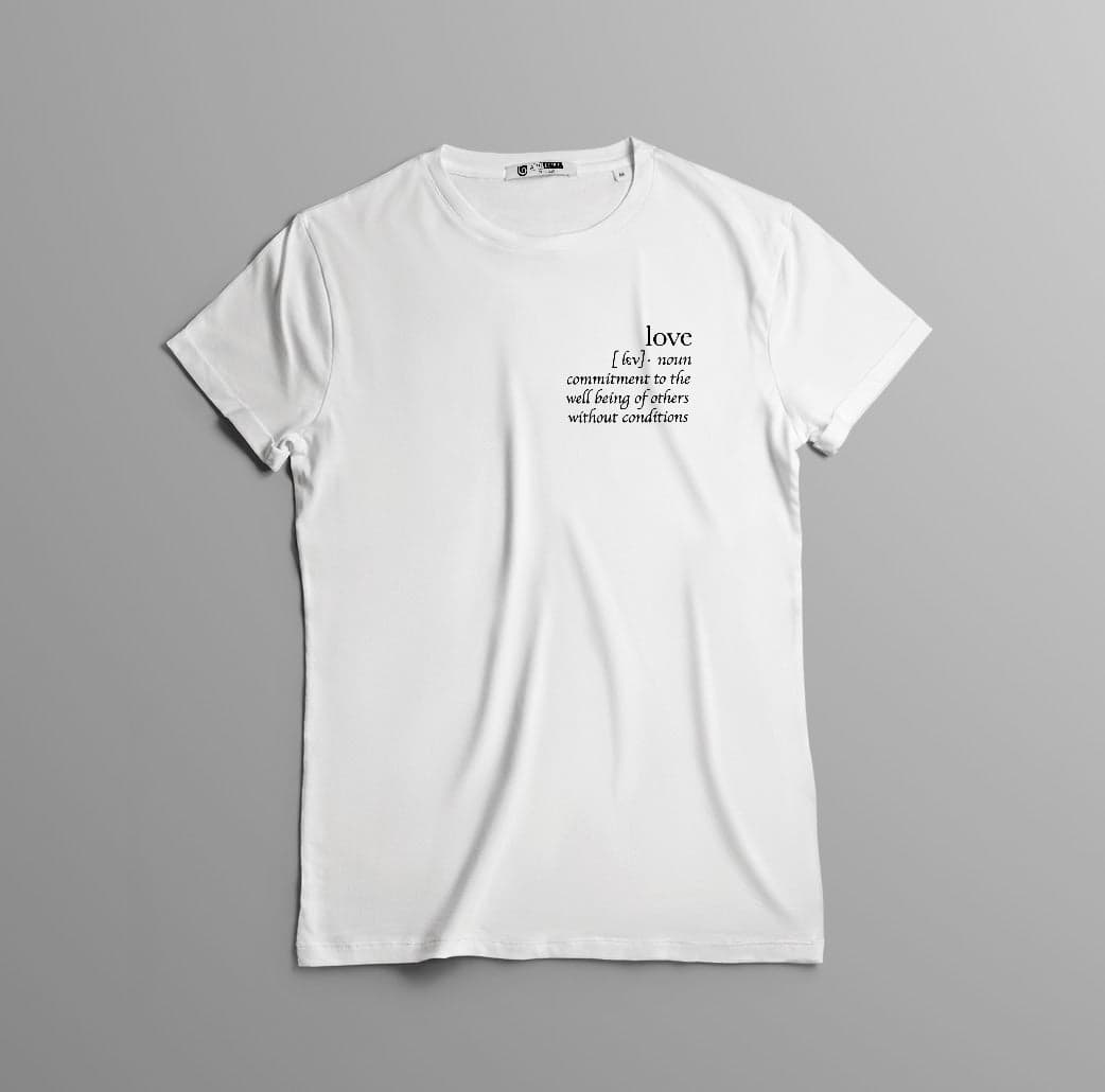 Camiseta 'Amor en Sustantivos' - Estampado LOVE Noun — foto 2