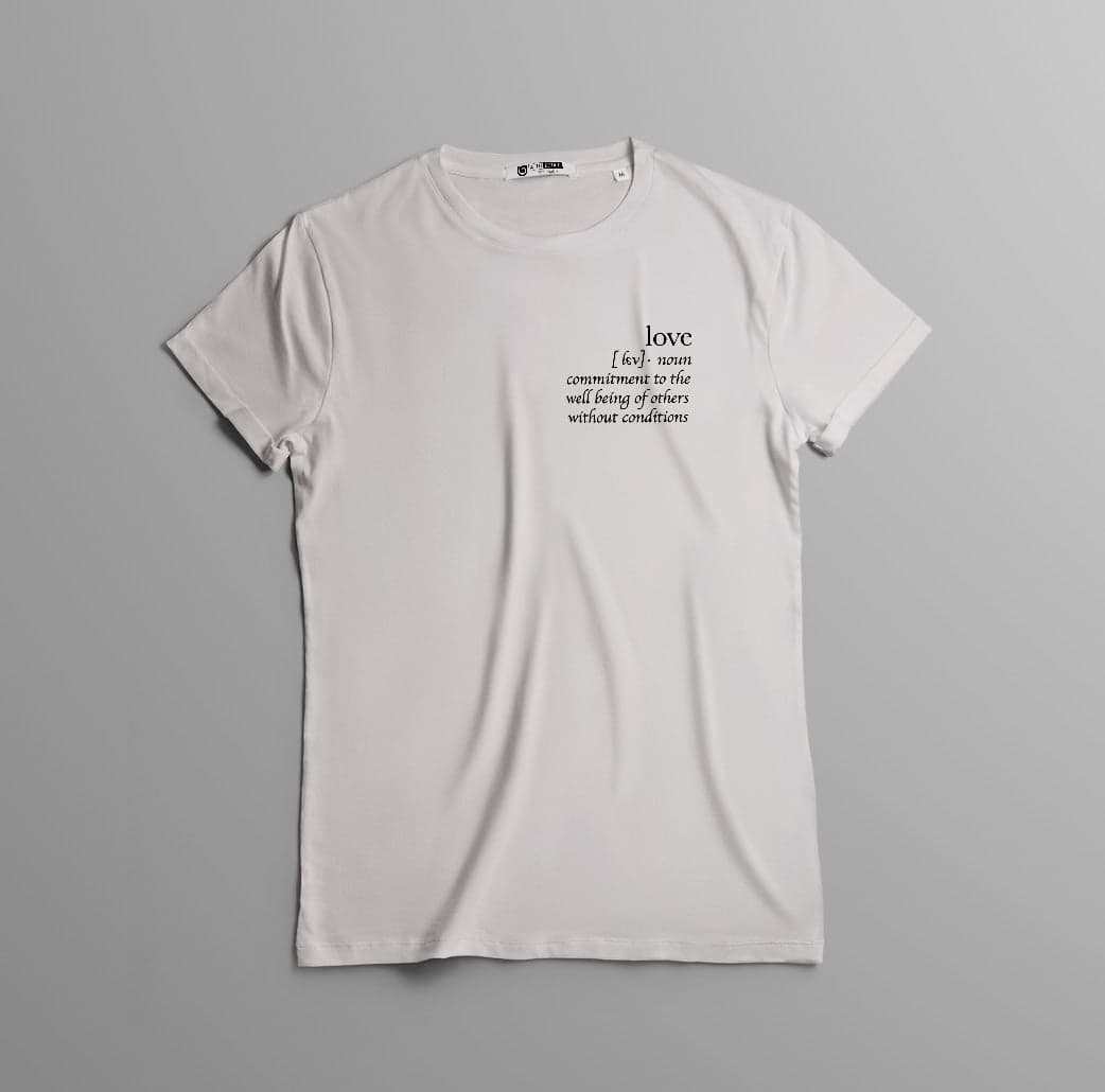Camiseta 'Amor en Sustantivos' - Estampado LOVE Noun — foto 5