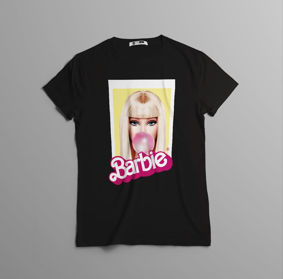 Camisetas Barbie fondo amarillo chicle: Moda Retro en Algodón 100% Estampado — foto 8
