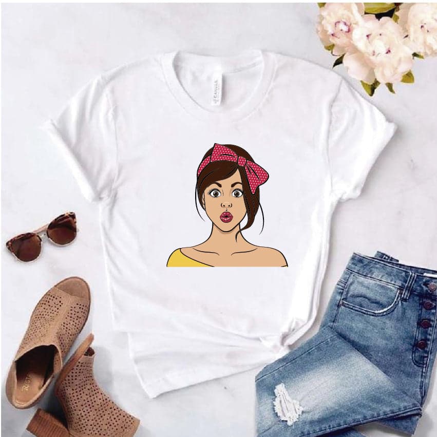 Camisa estampada  tipo T-shirt  de polialgodon pin up pañoleta rosada — foto 1