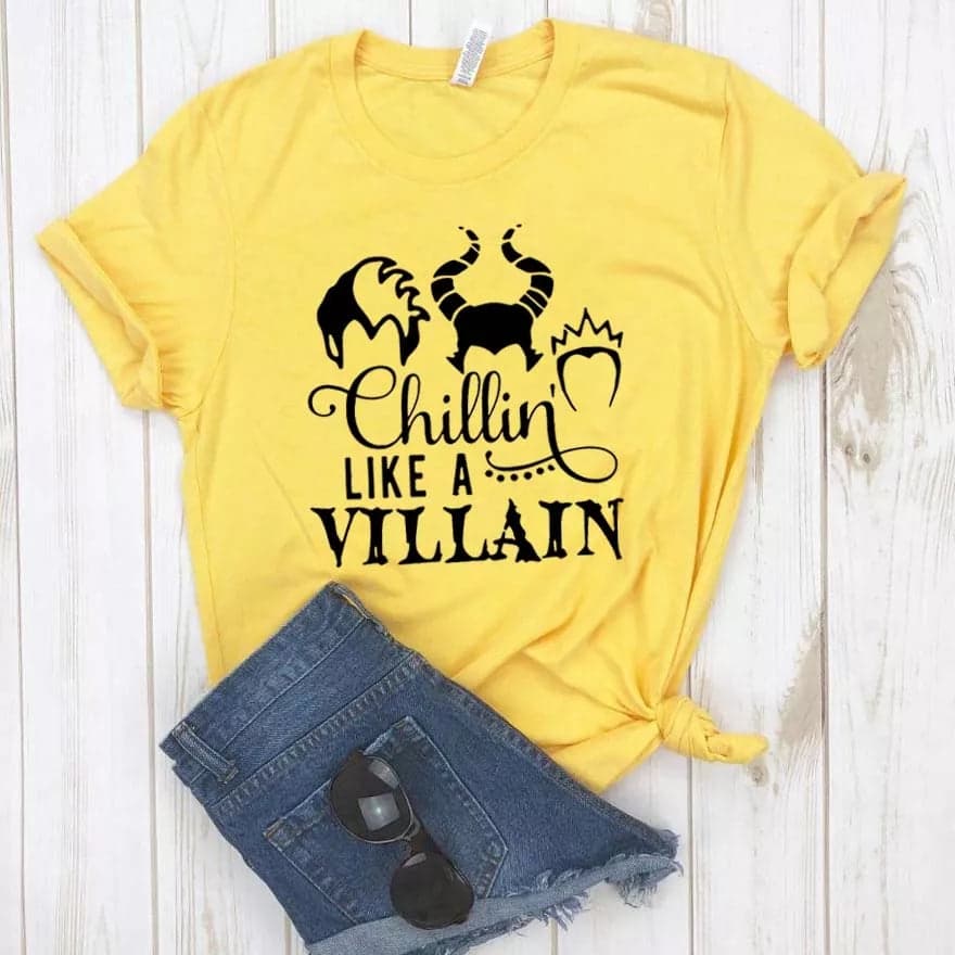 Camiseta estampada tipo T-shirt Chillin Like A Villain — foto 5