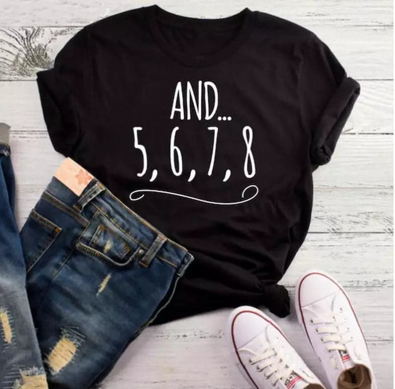 Camiseta estampada tipo T-shirt And  5,6,7,8 — foto 4