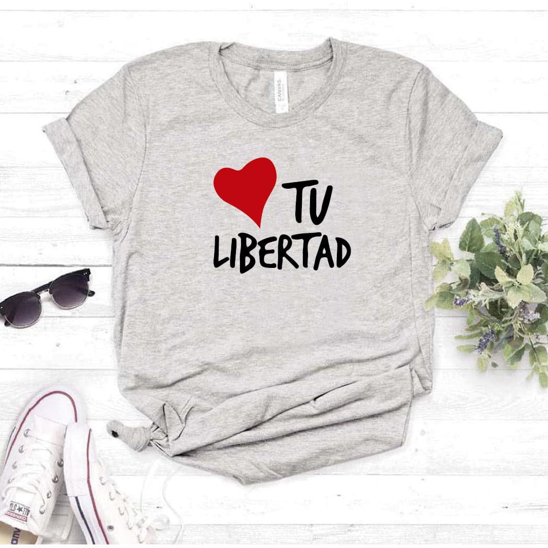 Camisa estampada  tipo T-shirt AMA TU LIBERTAD — foto 1