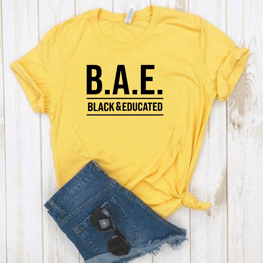 Camiseta estampada tipo T-shirt Black & Educated — foto 1