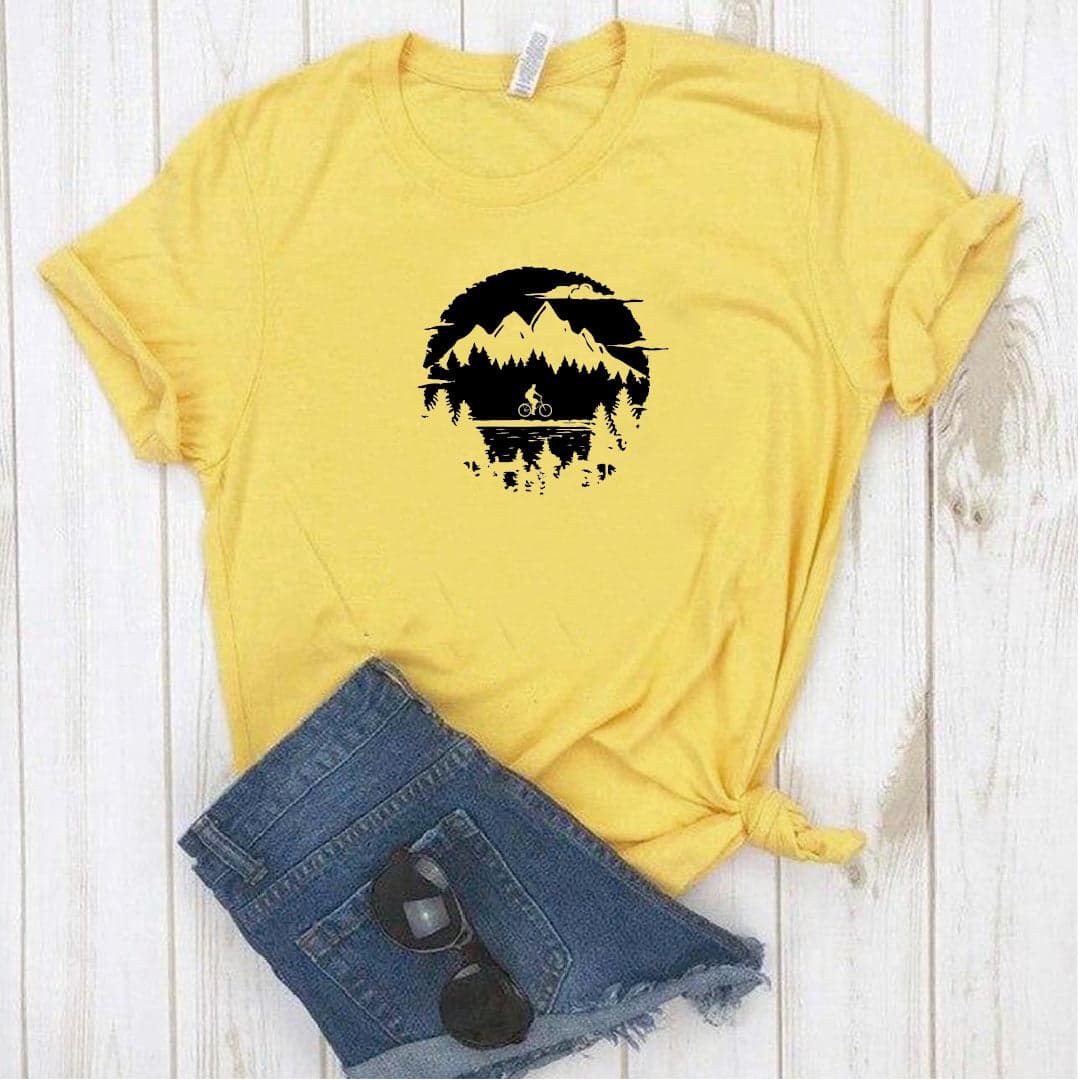 Camisa estampada  tipo T-shirt Ciclista paisaje atrás — foto 6