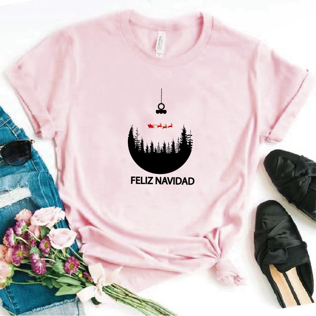 Camisa estampada  tipo T-shirt Feliz Navidad lunar Santa Sobre el bosque — foto 7