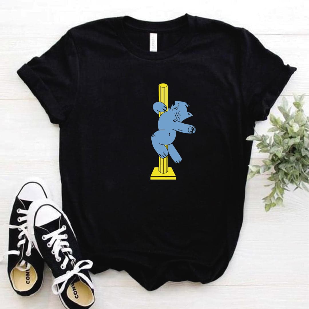 Camisa estampada  tipo T-shirt  Gato Bailando en el rascador — foto 2