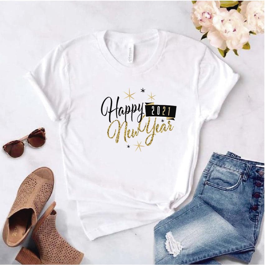 Camisa estampada  tipo T-shirt  de POLIALGODON con el modelo HAPPY NEW YEAR 2021 LISTON — foto 1
