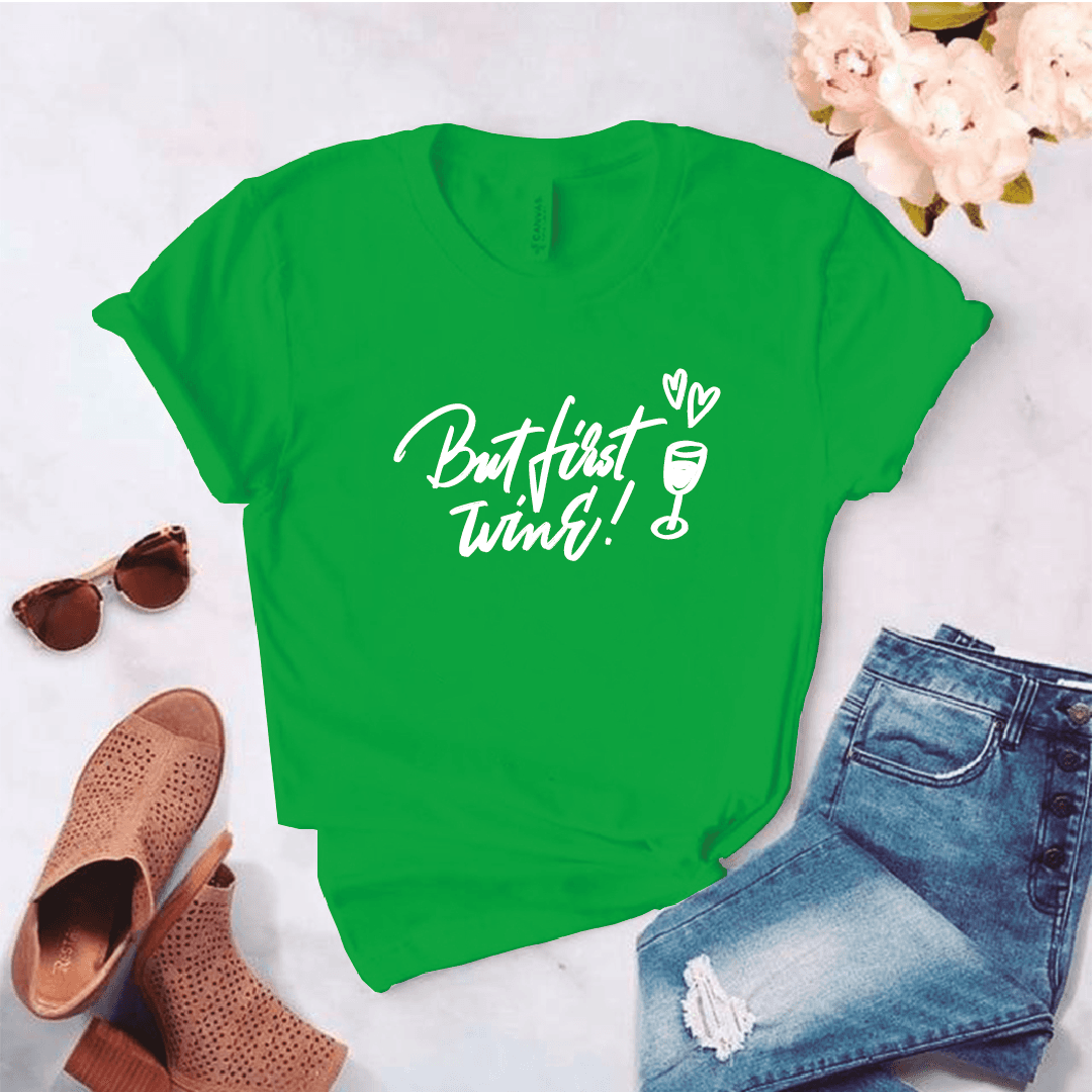 Camisa estampada tipo T- shirt But First Wine (Copas Corazón) — foto 2