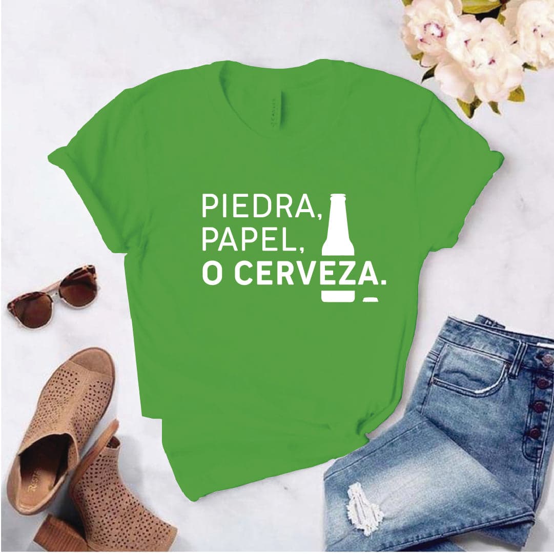 Camiseta tipo T-shirt unisex Piedra Papel o Cerveza — foto 3