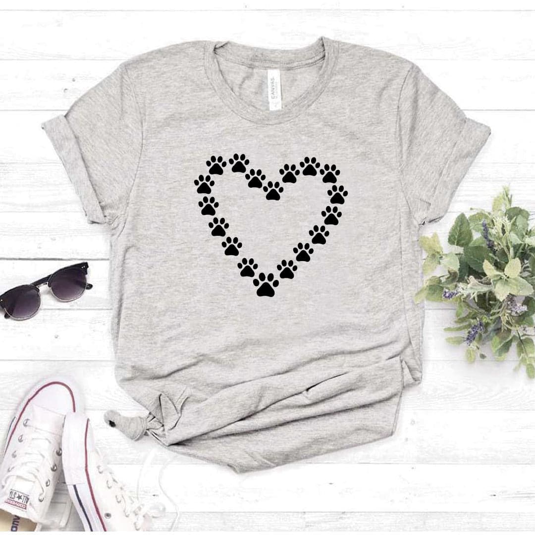 Camisa estampada  tipo T-shirt  Corazon hecho de huellas — foto 7