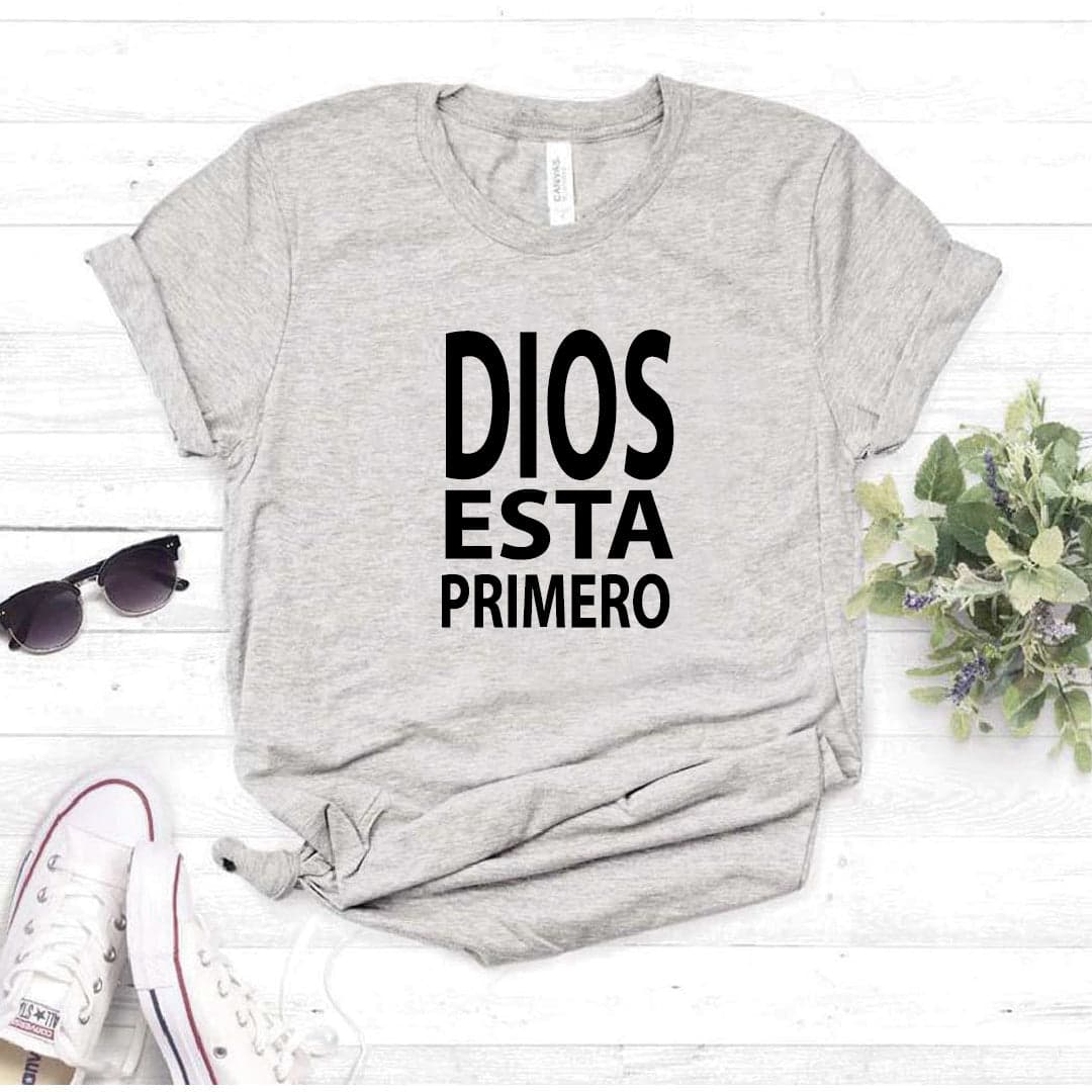 Camisa estampada tipo T- shirt Dios esta primero — foto 8