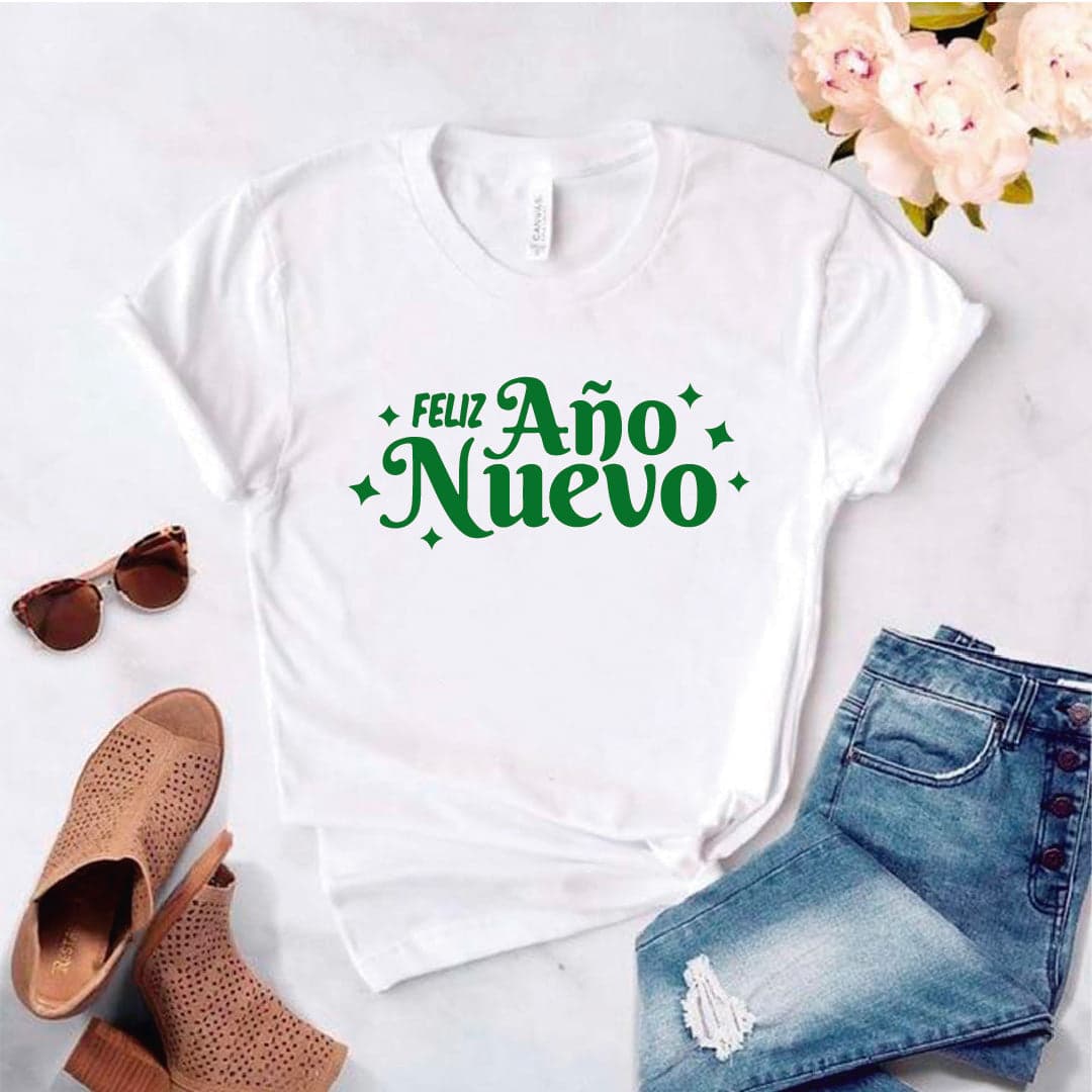 Camisa estampada  tipo T-shirt (navidad) feliz año nuevo en verde — foto 3
