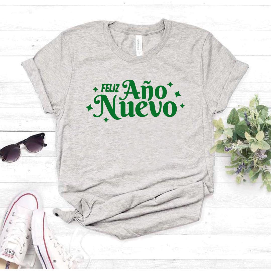 Camisa estampada  tipo T-shirt (navidad) feliz año nuevo en verde — foto 2