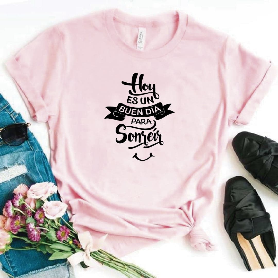 Camisa estampada  tipo T-shirt Hoy es un  buen dia para sonreir — foto 7