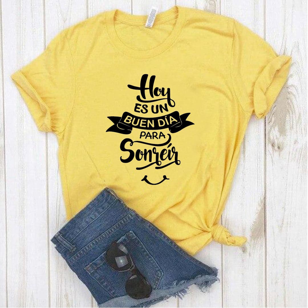 Camisa estampada  tipo T-shirt Hoy es un  buen dia para sonreir — foto 2