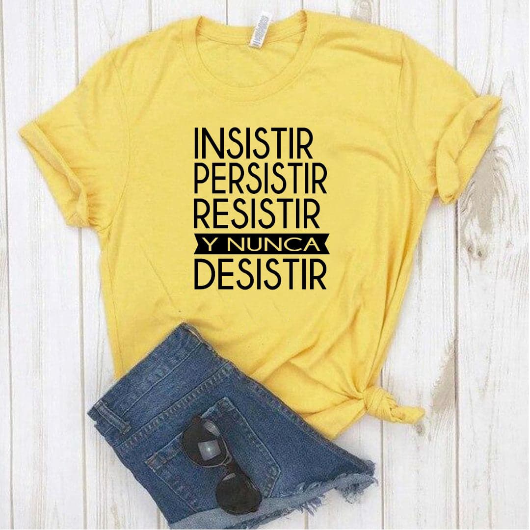 Camisa estampada  tipo T-shirt Insistir persistir resistir y nunca desistir — foto 1