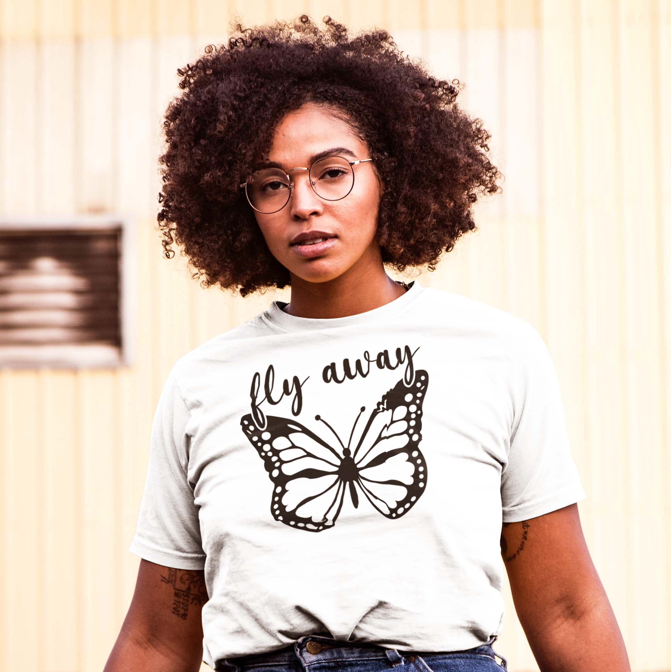 Camisa estampada tipo T- shirt mariposa fly away — foto 6