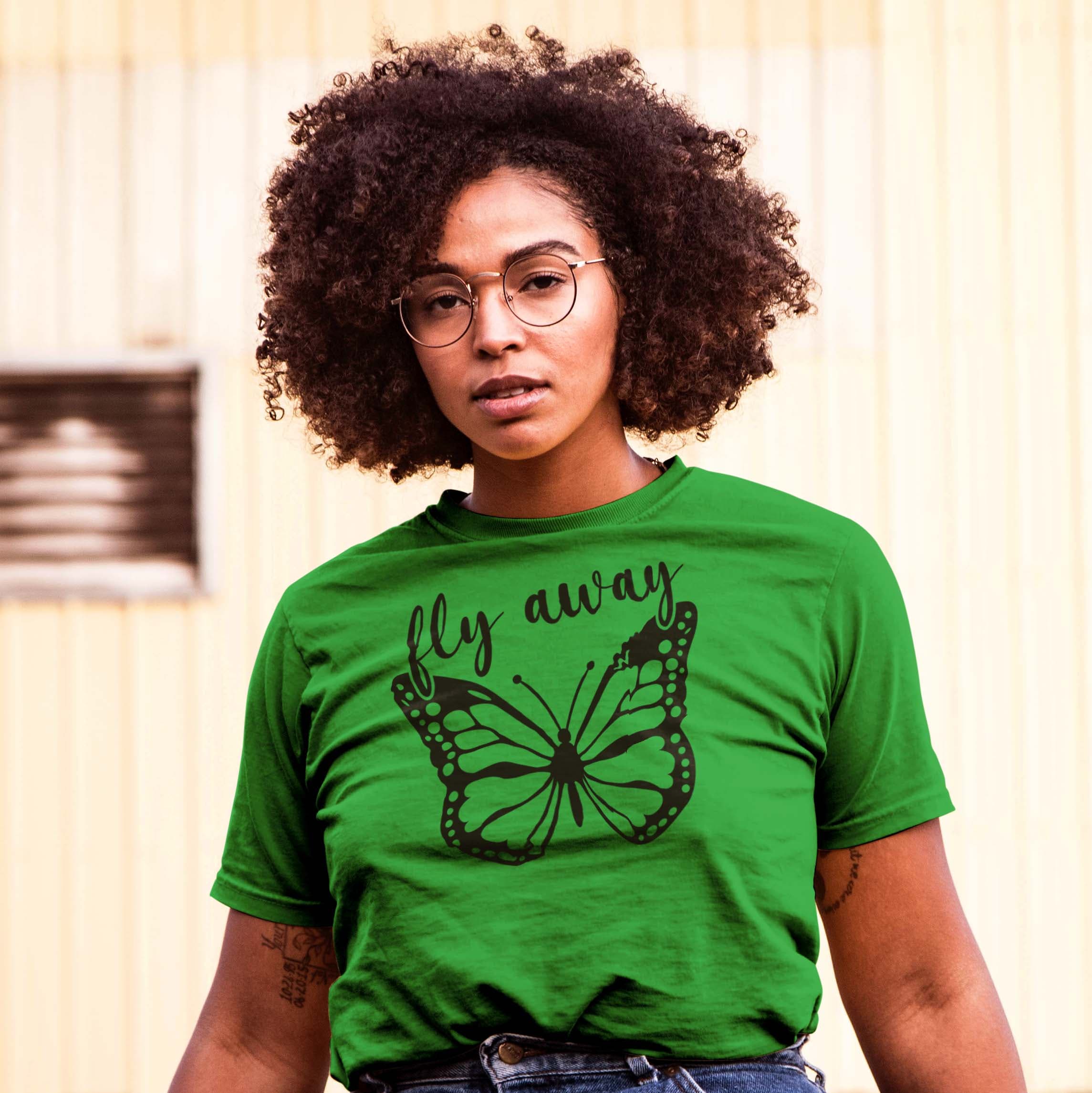 Camisa estampada tipo T- shirt mariposa fly away — foto 5