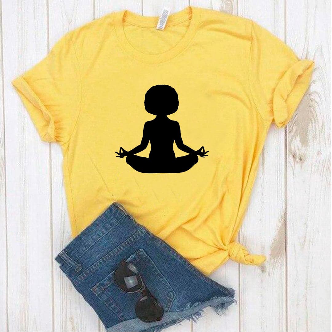 Camisa estampada tipo T- shirt Mujer Afro meditando — foto 2