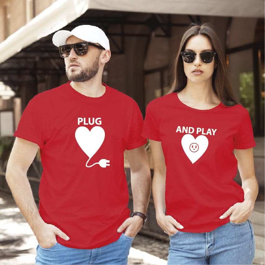 Camiseta estampada tipo T-shirt de pareja Plug and Play — foto 2