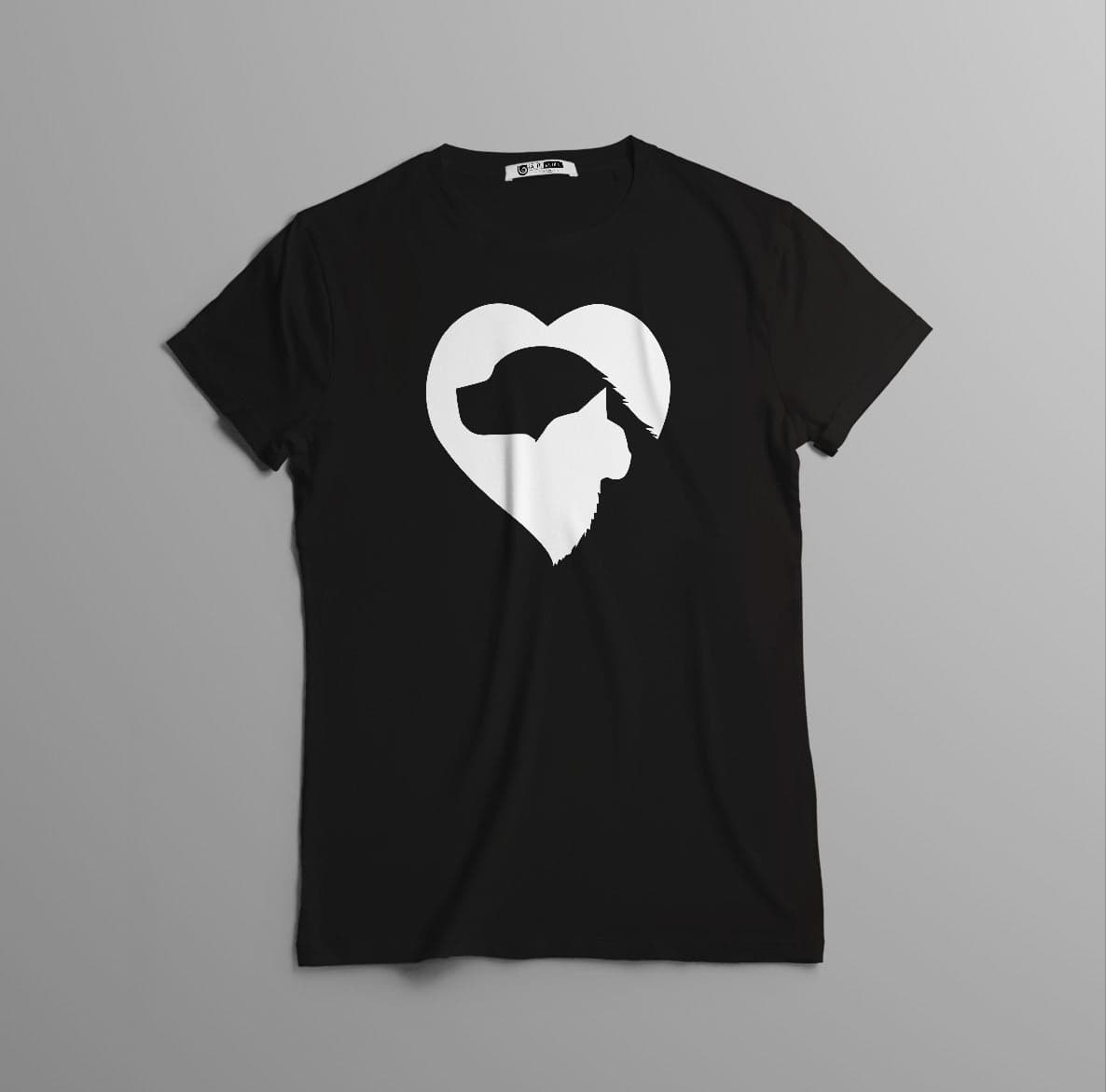 Camisa estampada tipo T-shirt Corazon perro gato — foto 1