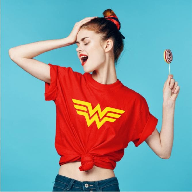 Camiseta T-shirt mujer MUJER MARAVILLA — foto 1