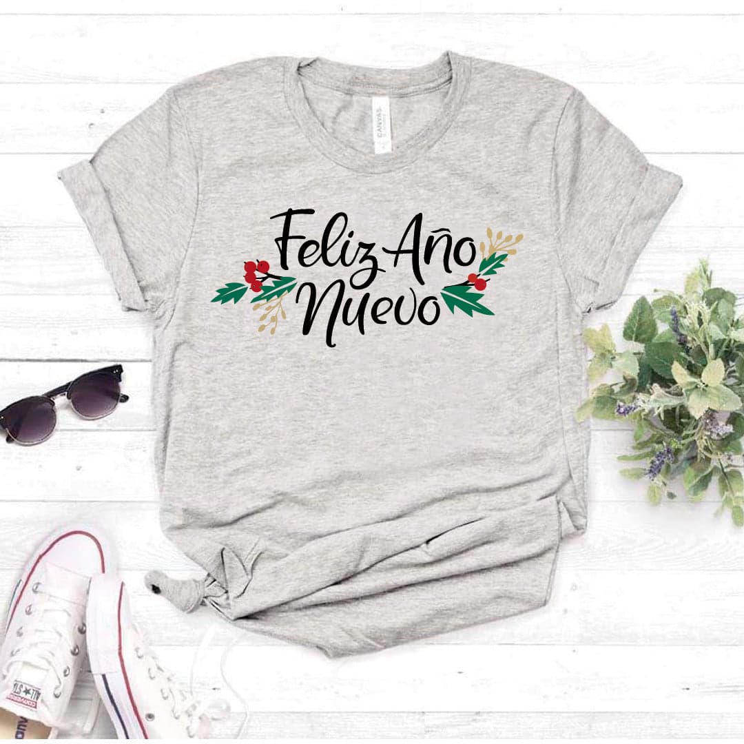 Camisa estampada tipo T-shirt (navidad) feliz año nuevo con hojas — foto 1