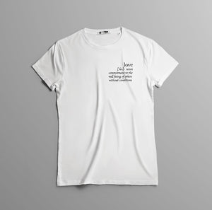 Camiseta 'Amor en Sustantivos' - Estampado LOVE Noun