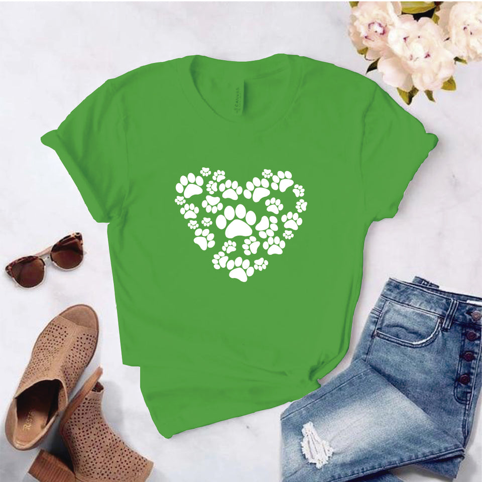 Camisa estampada  tipo T-shirt Corazón hecho de huellas