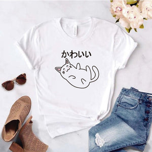 Camisa estampada  tipo T-shirt  Gatico letras chinas