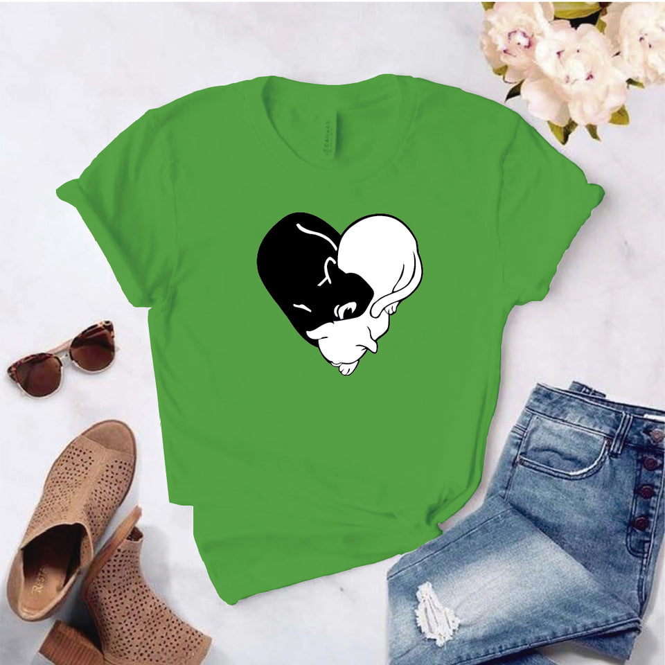 Camisa estampada  tipo T-shirt Gato Corazón (enroscados)