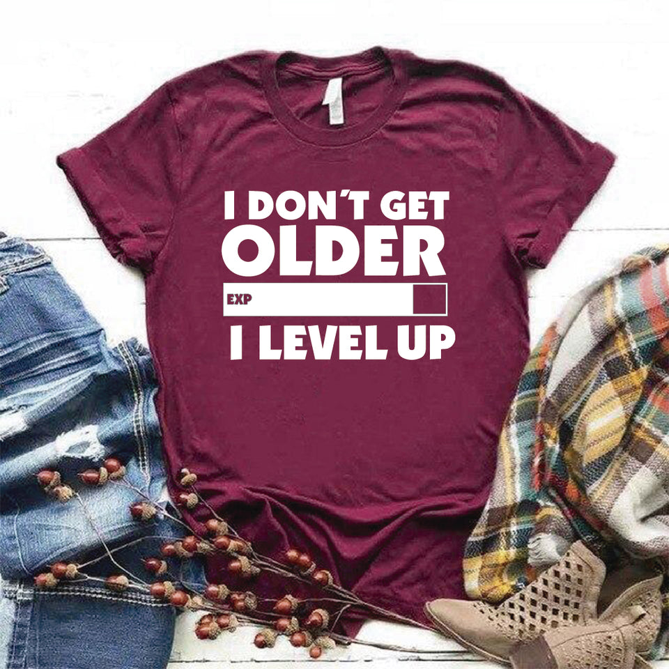 Camisa estampada tipo T- shirt I DONT GET OLDER (DAMA)