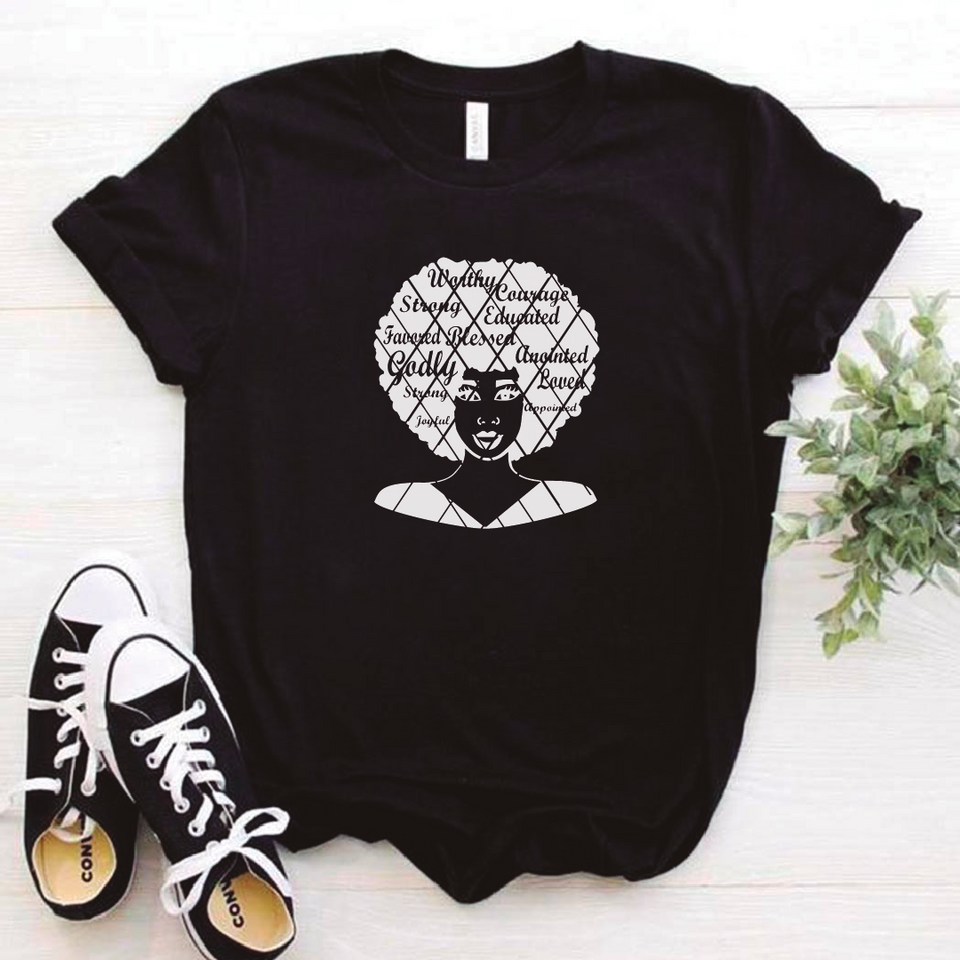 Camiseta estampada tipo T-shirt NEGRA AFRO CON FRASES EN CABELLO