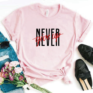 Camisa estampada  tipo T-shirt  NEVER GIVE UP