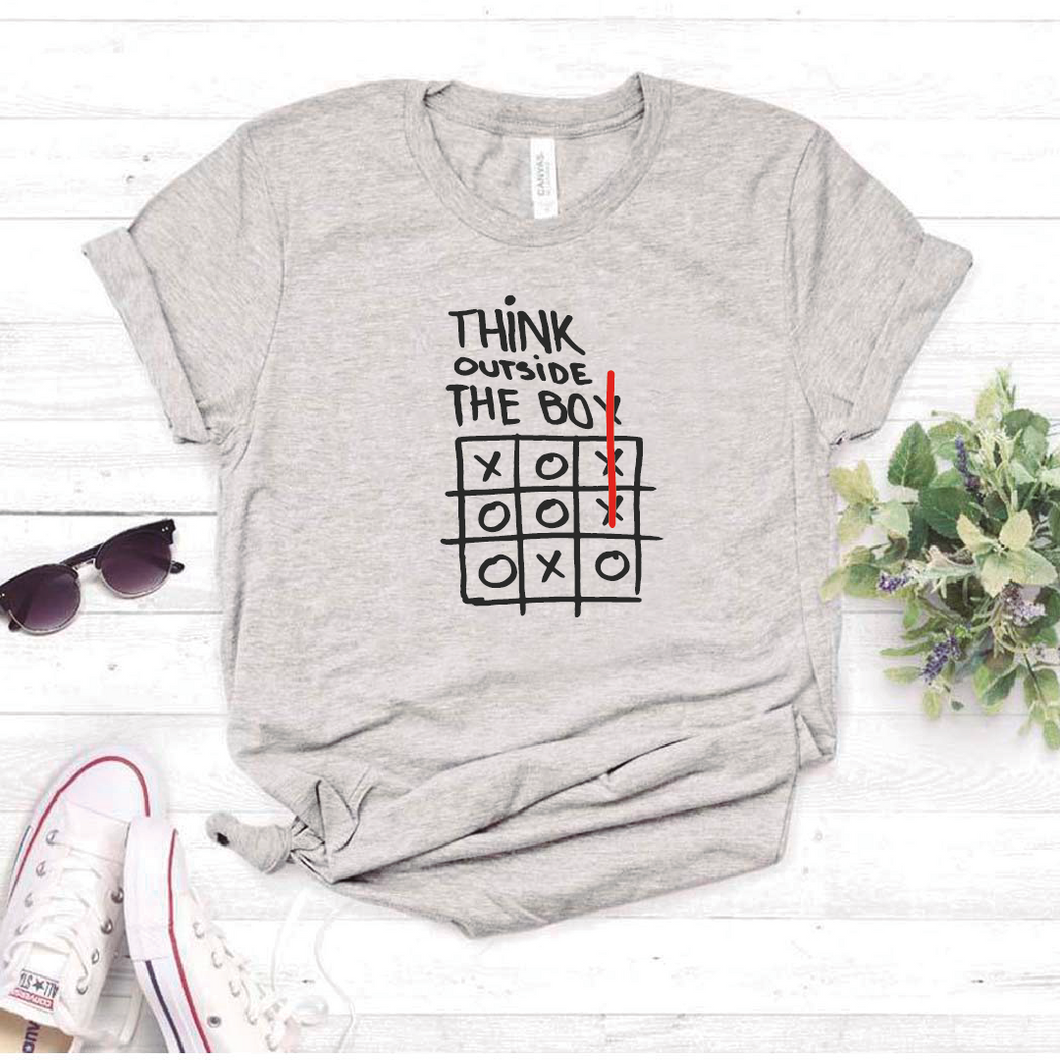 Camiseta estampada tipo T-shirt THINK OUTSIDE THE BOX