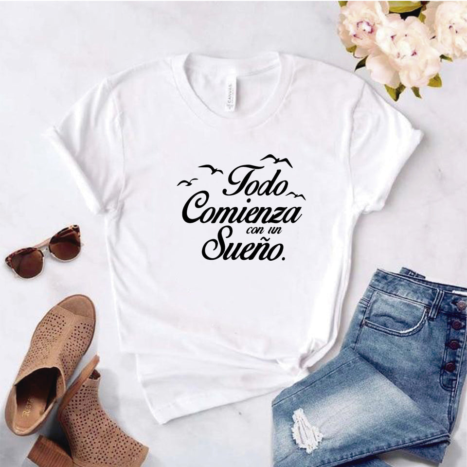 Camisa estampada  tipo T-shirt  TODO COMIENZA CON UN SUEÑO