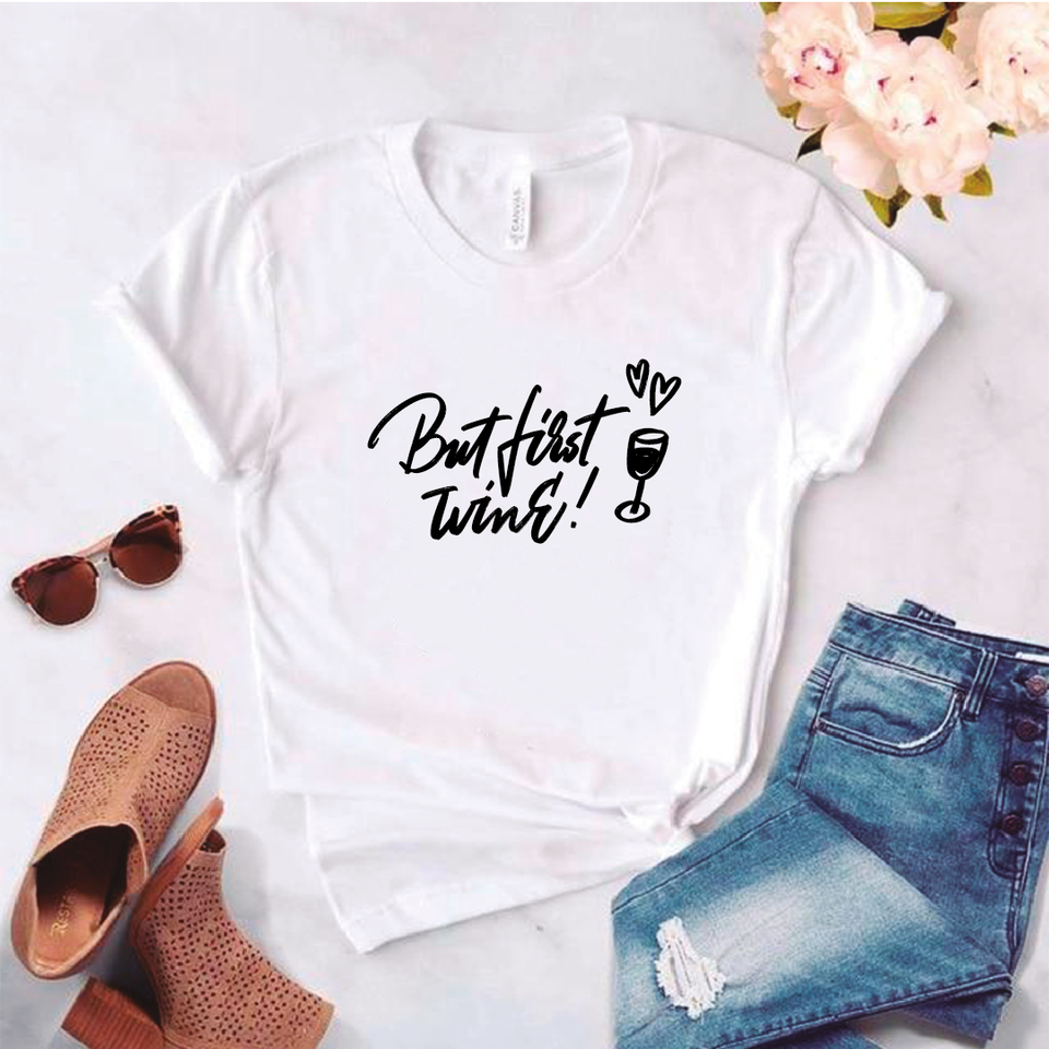 Camisa estampada tipo T- shirt But First Wine (Copas Corazón)
