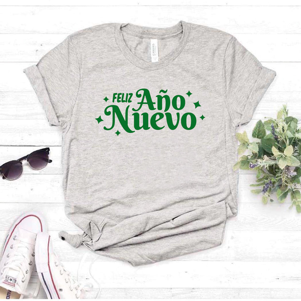 Camisa estampada  tipo T-shirt (navidad) feliz año nuevo en verde