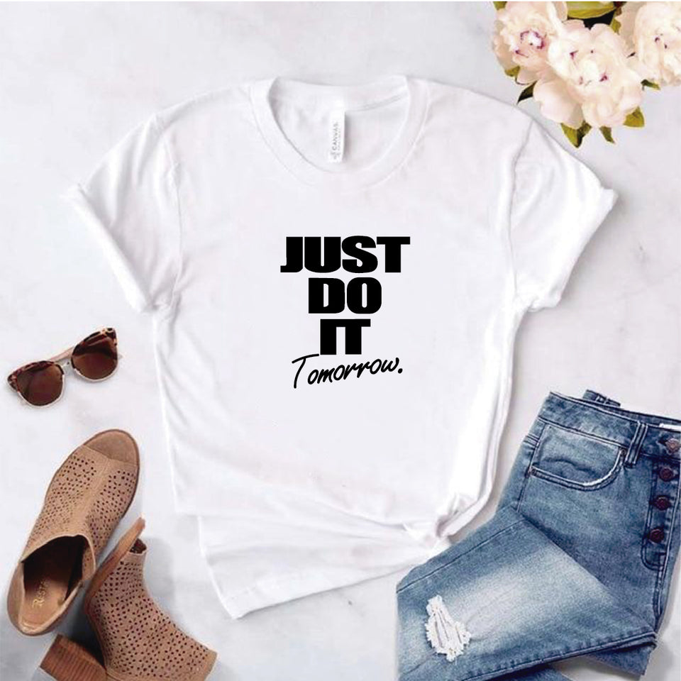 Camisa estampada  tipo T-shirt  JUST DO IT TOMORROW