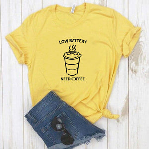 Camisa estampada  tipo T-shirt LOW BATTERY NEED COFFEE