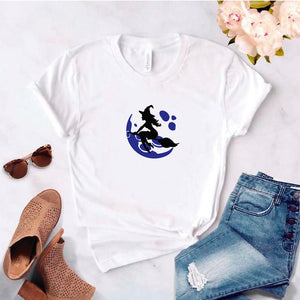 Camisa estampada  tipo T-shirt luna y bruja