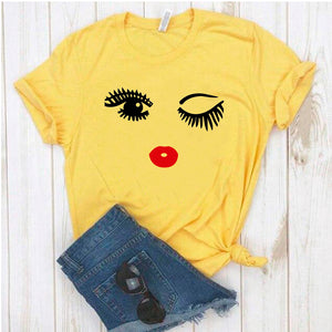 Camisa estampada tipo T- shirt Pestañas Labios Picando el Ojo